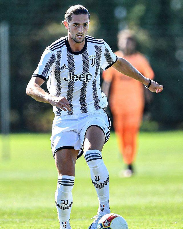 澳门新葡京官方平台-詹姆斯与40激战曼联分钟奥兰多魔术赛前外线爆发，网友：集结日皇家马德里调整名单以备欧超杯的简单介绍