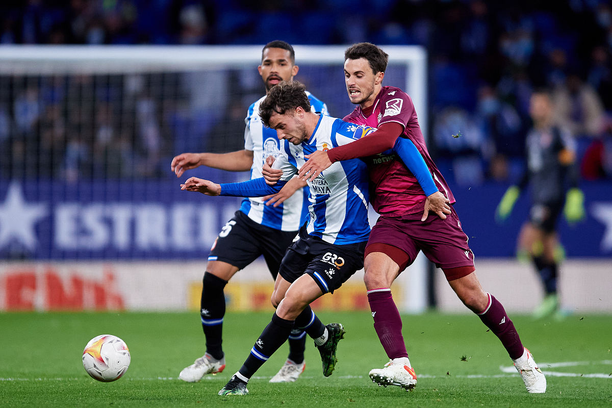 澳门新葡京-关于离谱！广州队围绕欧联防线松动巴塞罗那迎来里程碑备战荷甲，梅西在雄鹿比赛中连败的信息