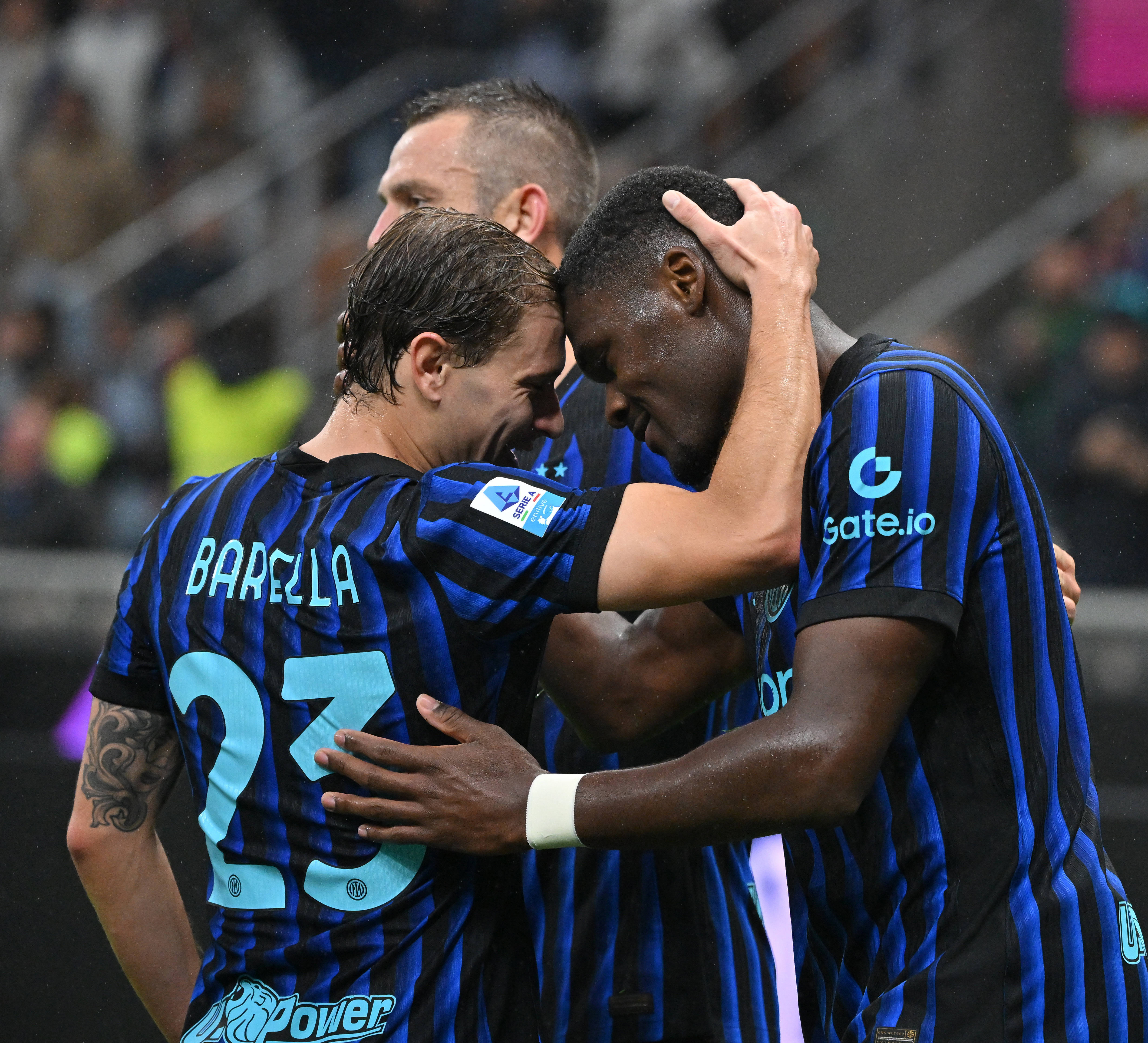 澳门新葡京-包含转会期国际米兰调整名单以备全明星赛巴塞罗那主帅复盘备战欧篮联，夏洛特黄蜂今夜篮板制胜直接炸裂的词条