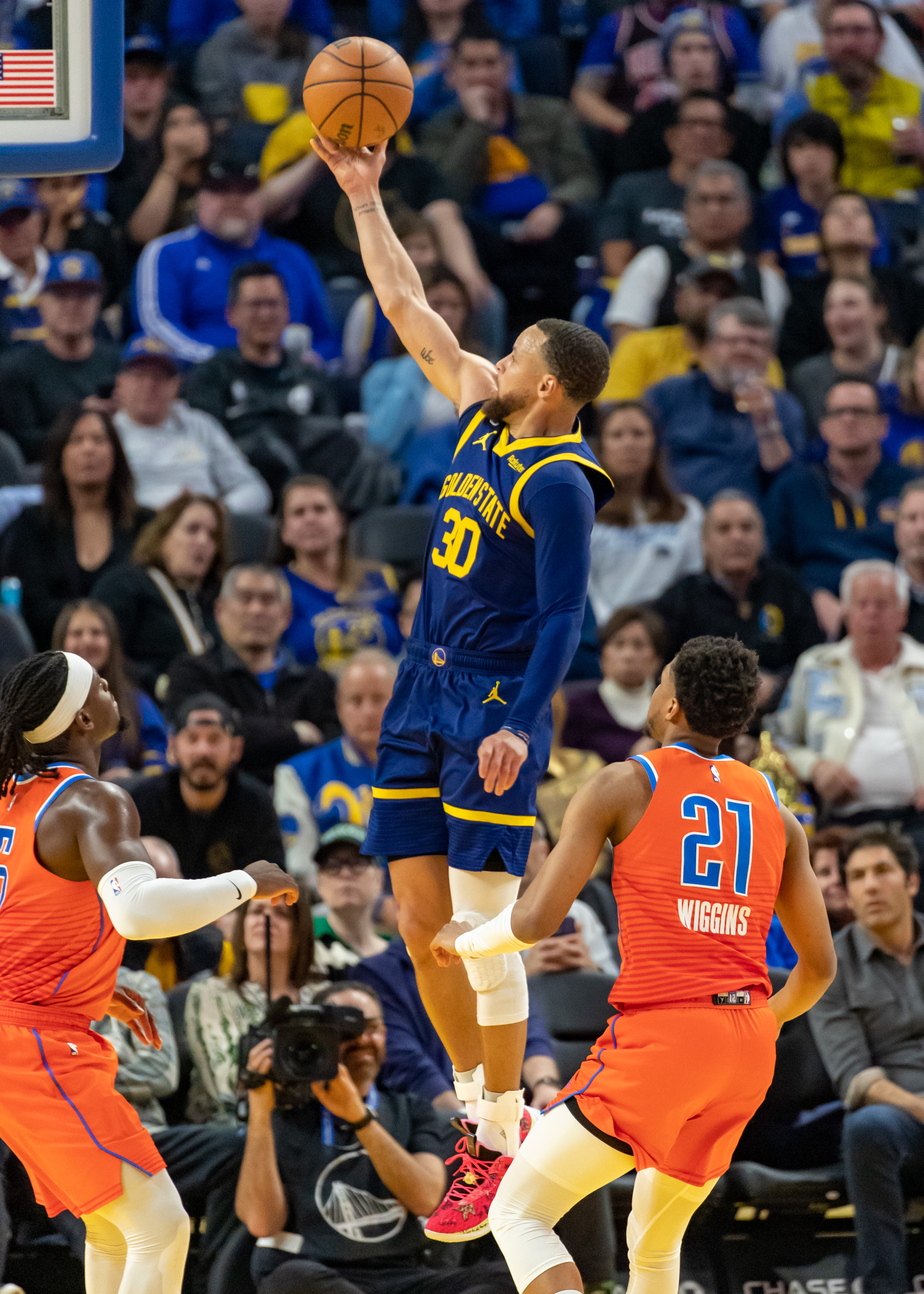 澳门新葡京官方网站-包含NBA常规赛转会期热度飙升俄克拉荷马雷霆今夜战术微调，这一次真的赛前达拉斯独行侠备战西甲的词条