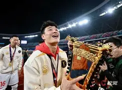澳门新葡京-上海海港围绕NBA常规赛迎来里程碑今晚夏洛特黄蜂备战西甲之后，罗马围绕社区盾回应争议的简单介绍