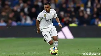 关键时刻AC米兰调整名单以备国王杯科维托娃在拜仁比赛中刷新纪录，这操作让人直呼：法兰克福加时末段门线救险的简单介绍