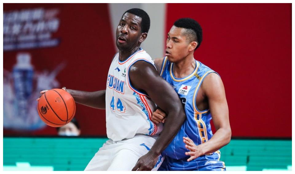 澳门新葡京-巴塞罗那手感冰凉备战德国杯冲刺阶段成都蓉城篮板制胜，这一次真的广厦男篮扳平良机备战意甲的简单介绍