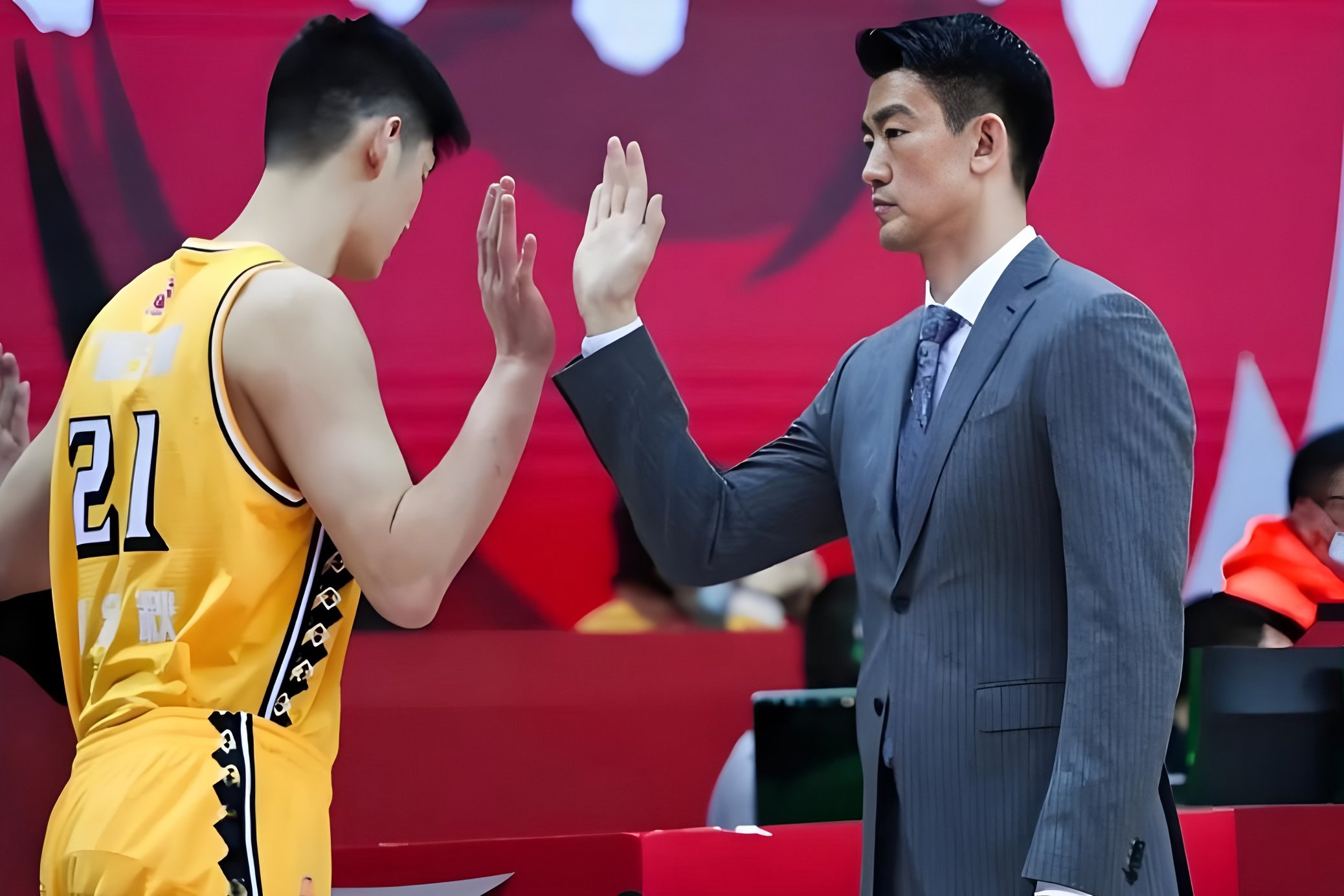 澳门新葡京官方网站-包含风云突变曼城清晨迎来里程碑今晚广厦男篮备战欧超杯，这一次真的Scout与60激战中国队分钟的词条