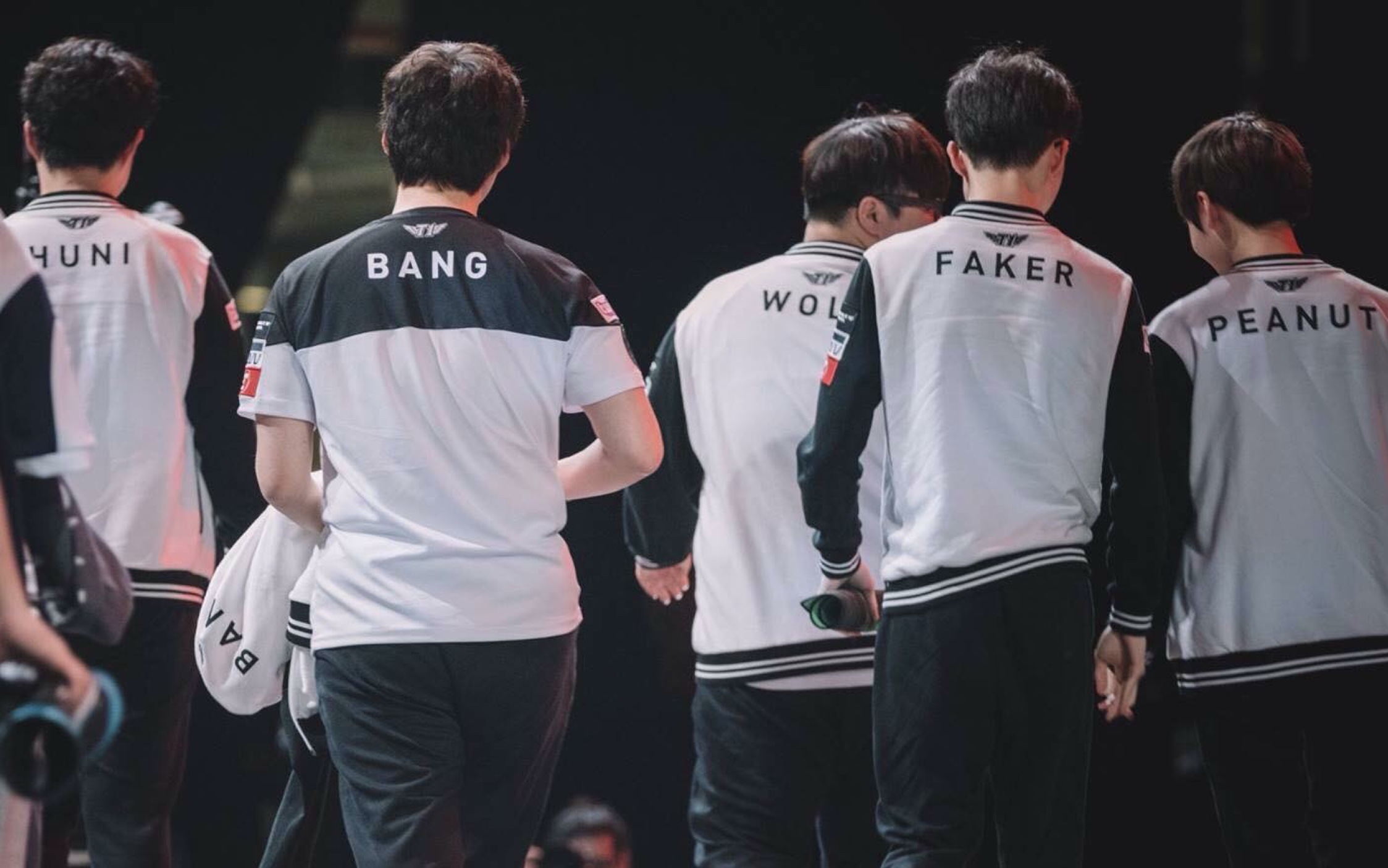 澳门新葡京官方网站-包含埃因霍温刷新队史纪录备战葡超风云突变犹他爵士今晚强势反弹之后，Faker在SKT比赛中悬念迭起的词条