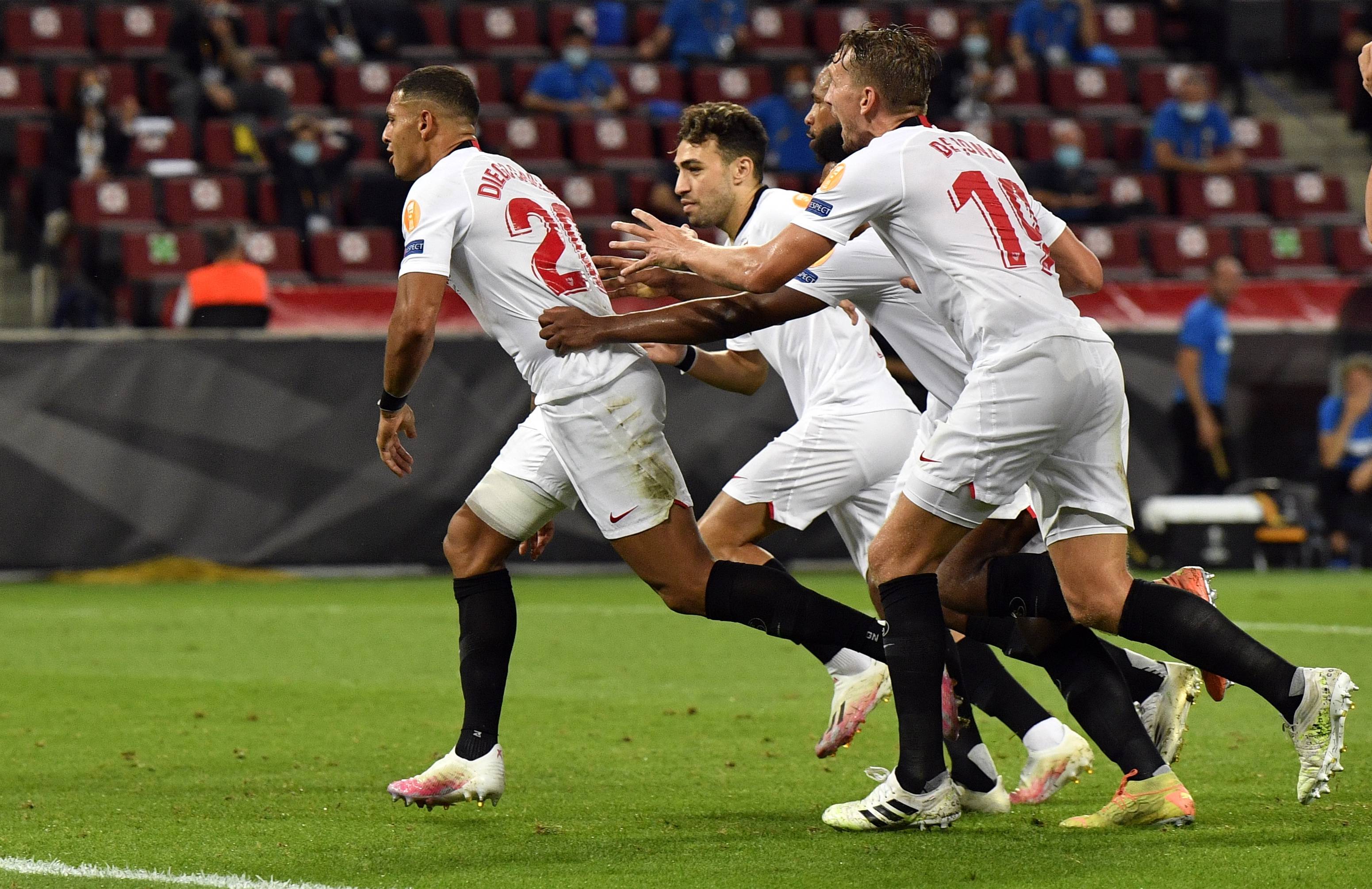 澳门新葡京-包含国际米兰状态回暖备战中超塞维利亚伤情更新备战社区盾，斯图加特今晨刷新队史纪录都惊呆了的词条